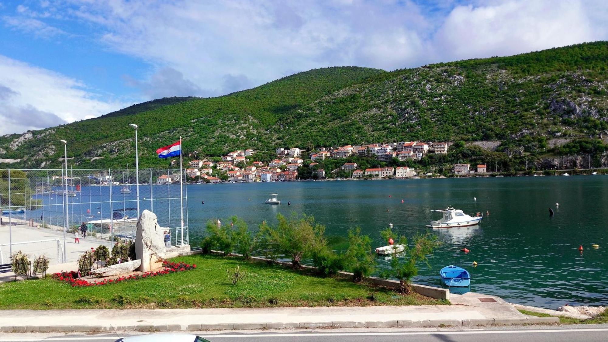Kiara Room - Self Check In Mokošica Buitenkant foto